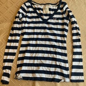 hollister navy and white striped v neck